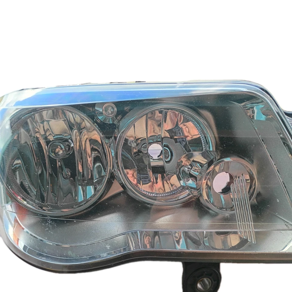 Faro lateral derecho pasajero 08-16 Chrysler Town & Country 05113336AG Foto 2 de 4