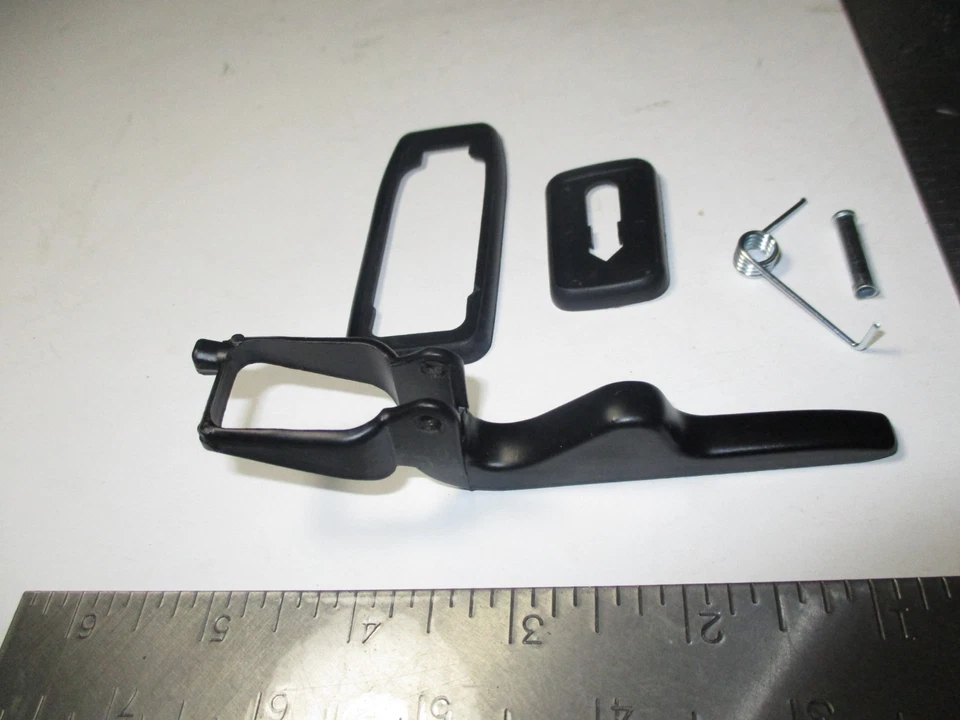 PORSCHE 924S 944 951 TURBO S2 外门把手三脚架套件左全新带密封 — 第 3/3 张图片