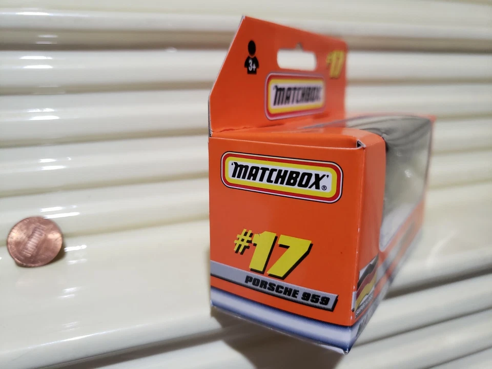 Matchbox 1998 #17 Dark Metallic Gray PORSCHE 959 *GERMAN Issue + GERMAN Box NIBx - Image 2 of 4
