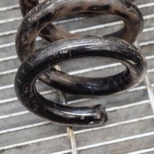 LAND ROVER RANGE ROVER VELAR Rear Right Side Coil Spring L560 2017
