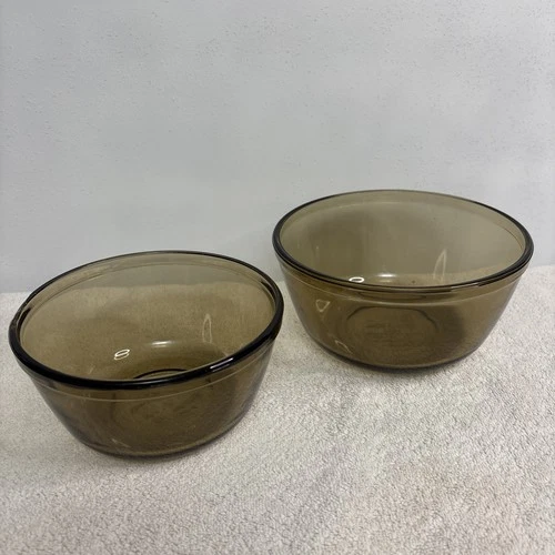Set Of 2 Vintage ANCHOR HOCKING  Amber/Brown Glass Mixing Bowls, 1 & 1.5 QT, USA