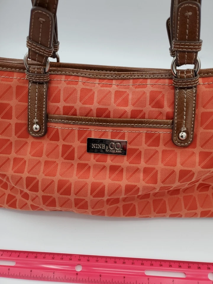 Bolso de Hombro Nine & Co Jacquard Ombre Tonos Naranja/Imitación Cuero Borde  Foto 3 de 4