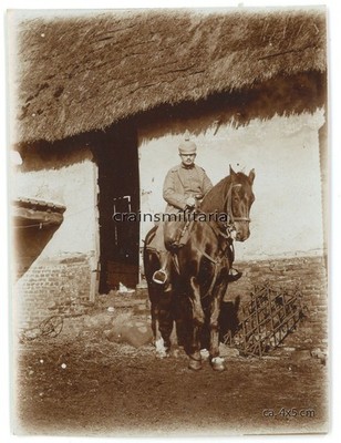 Orig. Foto Reiter mit Pferd Pickelhaube in VIMY b. Arras Lens Frankreich 1.WK