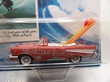 WHITE LIGHTNING 1957 CHEVY BEL AIR CONVERTIBLE  JOHNNY LIGHTNING SURF RODS  1:64
