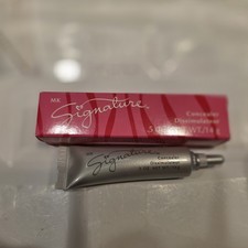 Mary Kay MK Signature Concealer LIGHT IVORY .5 oz 8300 NIB - Hard to Find Shade