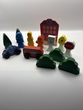 Wooden Train Track School Scene &ndash; Building Vehicles Figures & Signs Set
