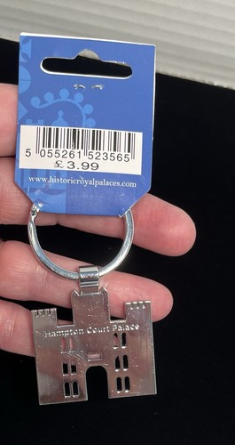Tower of London Historic Royal Palaces Keychain - Picture 12 of 15