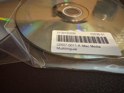 Apple Mac OS X 10.4.7 Install Discs 1 and 2 OEM-New sealed - Picture 7 of 7