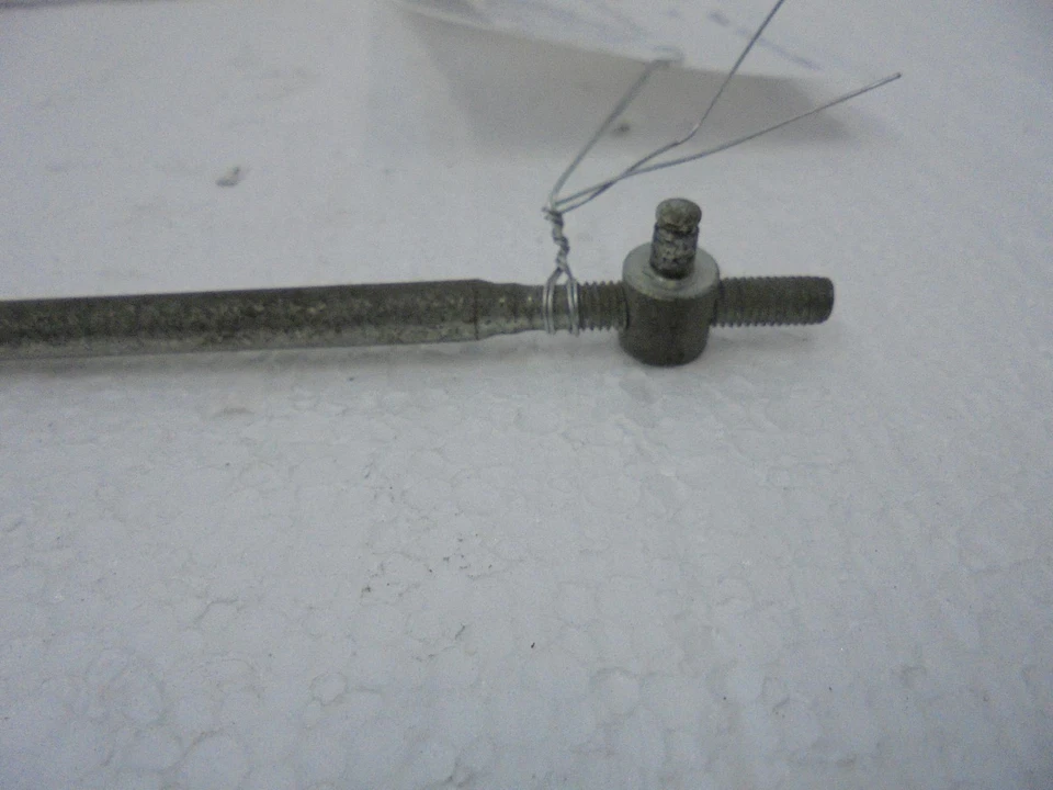 Varilla de cierre de puerta derecha Chevy S10 Blazer GMC S15 Blazer Olds Bravada 14041490 Foto 3 de 4