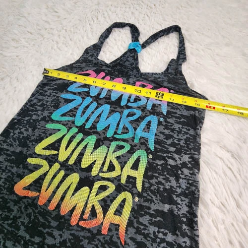 Camiseta sin mangas Zumba SM negra camuflada espalda deportiva para mujer Foto 2 de 4