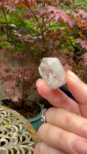 Amphibole Quartz / Angel Wing Phantom Quartz Freeform 44 - 第 1 支影片,共 1 支