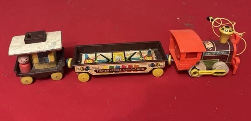 Vintage Fisher Price Chug-Chug Train 1950s Wooden Pull Toy Little People RARE
