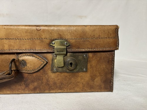 Antique English Leather Suitcase English Lever - Picture 5 of 22