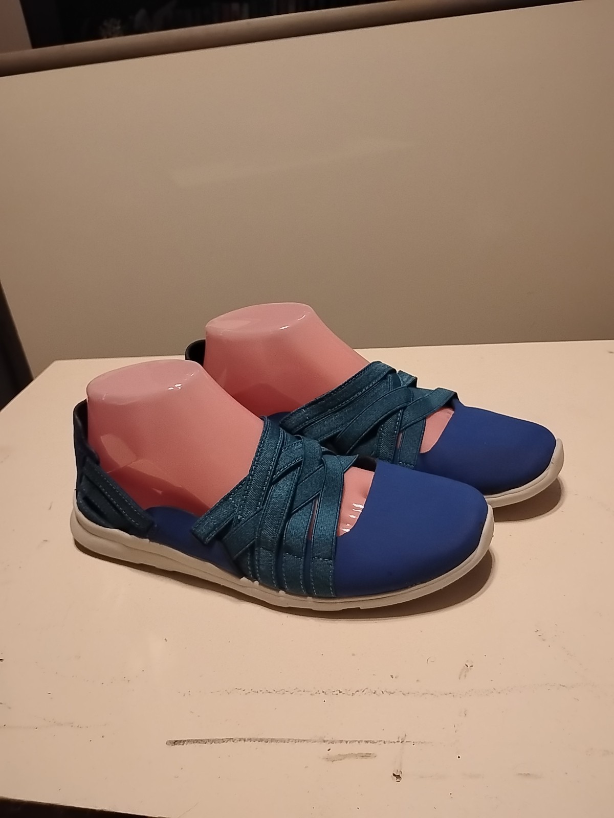 Scarpa casual leggera MERRELL Flora Kye Sodalite blu piatta con cinturino 7