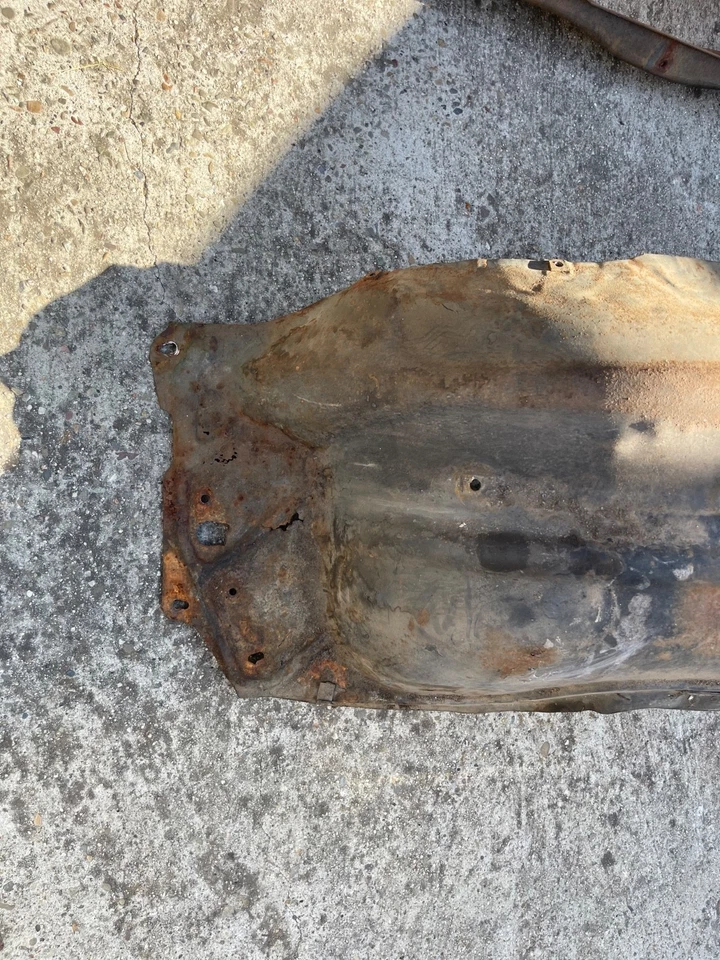 1970- 1972 BUICK SKYLARK GS Right Hand Side Inner  Fender - Image 2 of 4