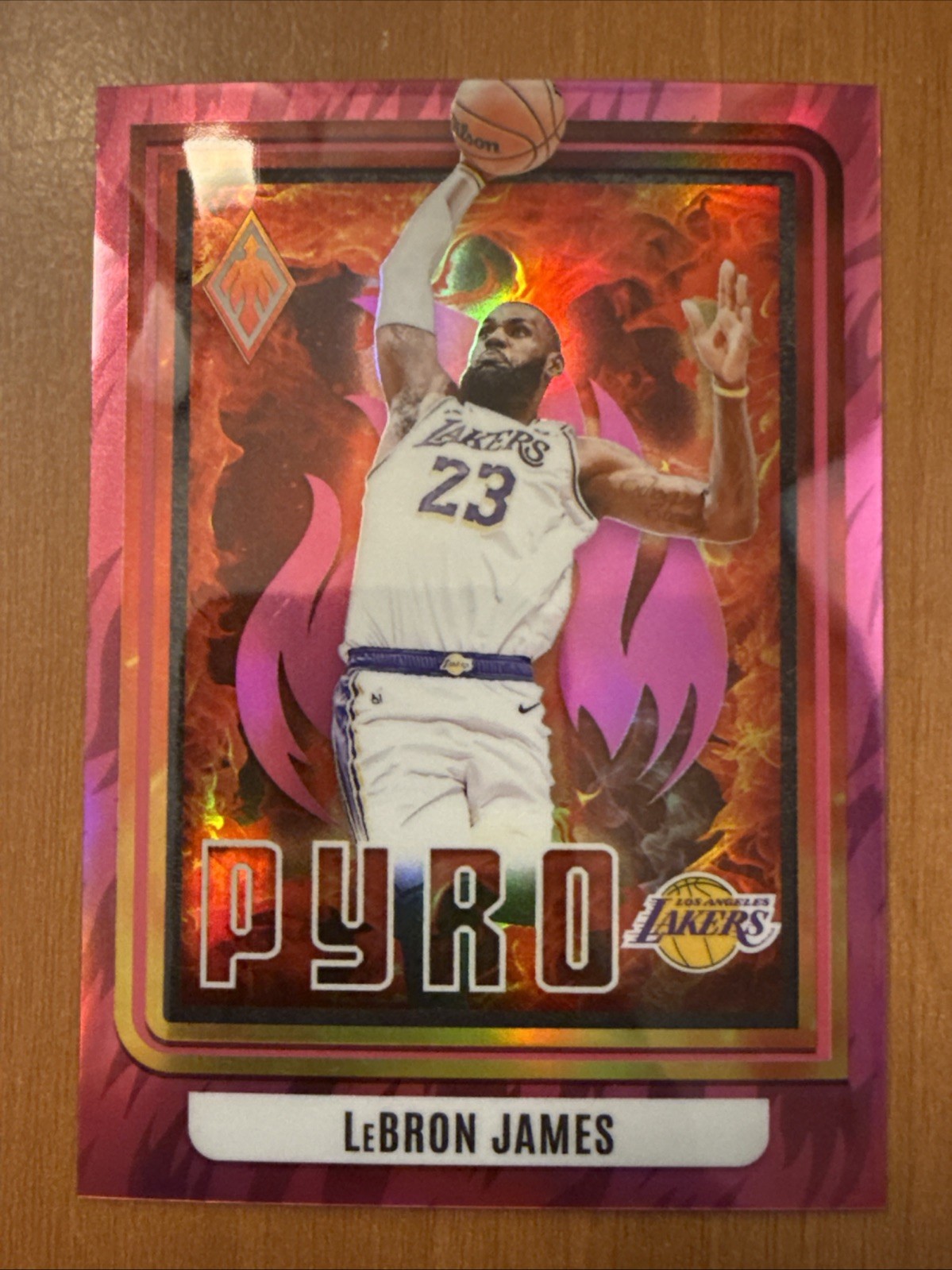 2023-24 Panini Phoenix PYRO LeBron James Pink 21/99 #16 Lakers!!