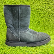 UGG Classic Short Womens Size 8 Black Casual Outdoor Suede Pull On Winter Boots