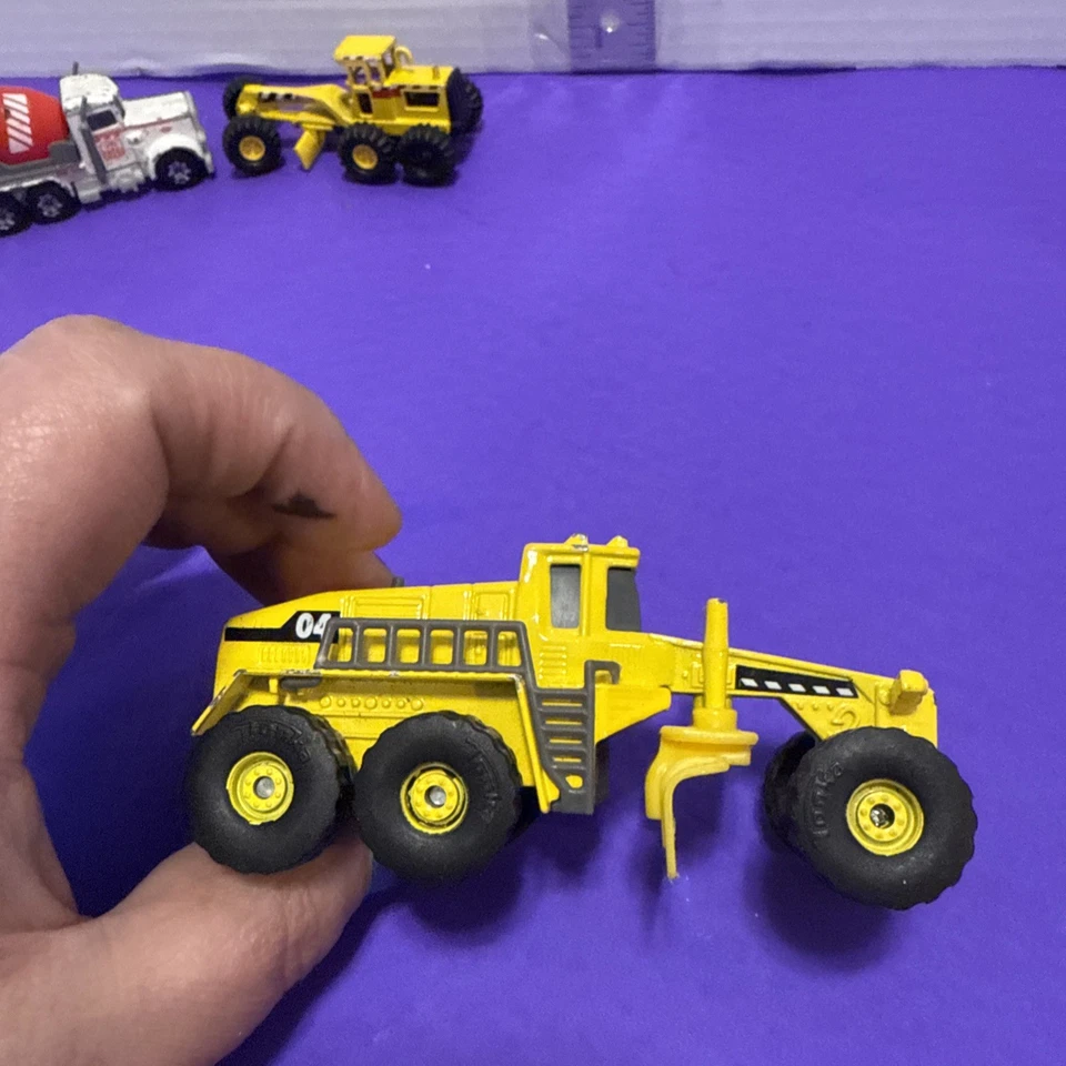 Lot Of 3 Construction diecast vehicles used. Matchbox and Tonka - Image 2 of 4