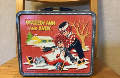 ラガディアン&アンディ1973年 ランチボックス アラジン製 缶ケース 1973 Raggedy Ann & Andy Vintage Aladdin Metal Lunchbox Tin