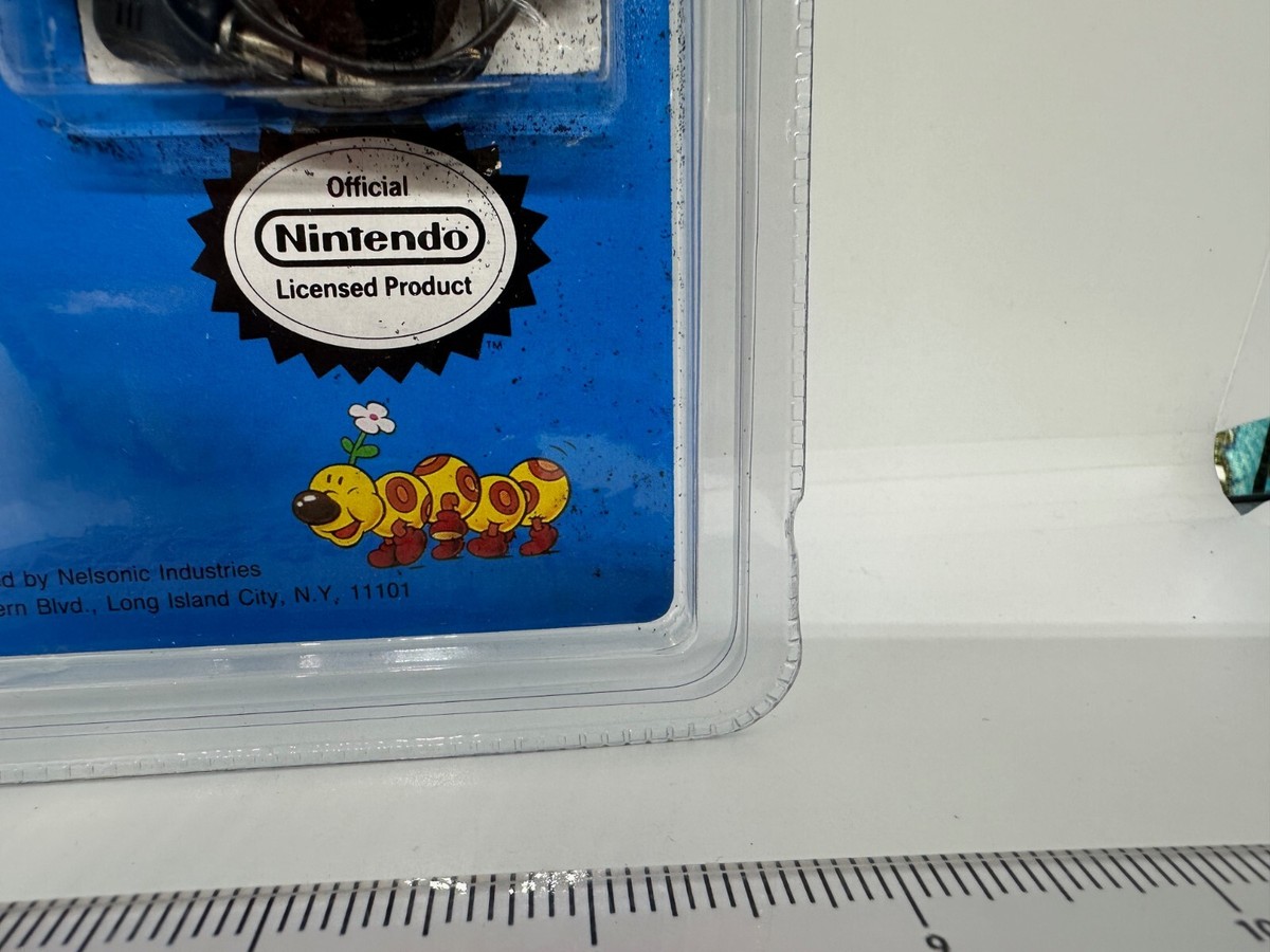 1991 Nintendo SNES Super Mario World Watch LCD Game NEW Sealed Inv