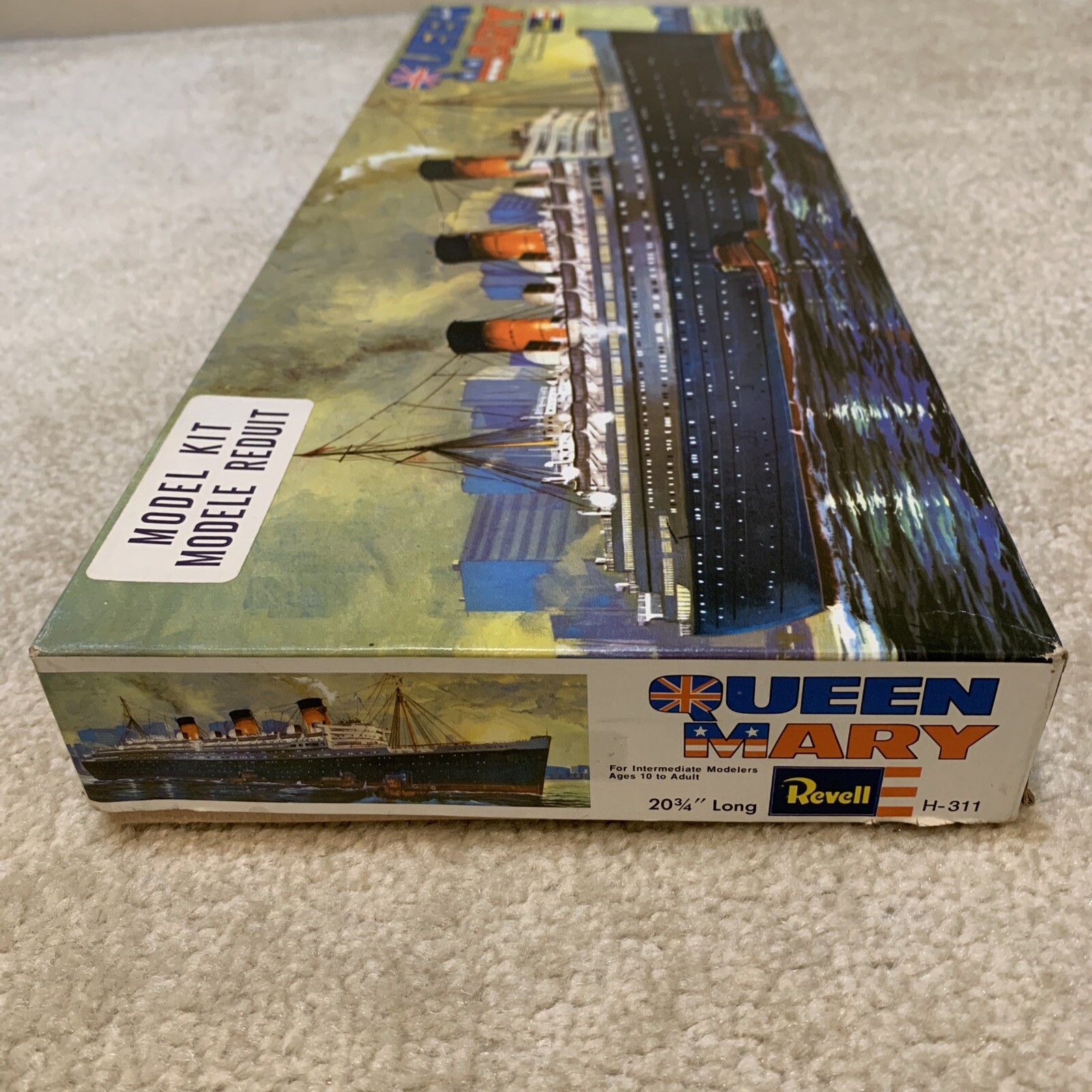 Queen Mary Toy Ship Plastic Model Kit H311 20 3/4 inch Long Revell