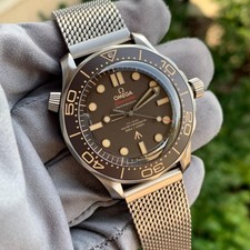 Omega Seamaster 007 Edition Titanium Divers Wristwatch Ref. 210.90.42.20.01.001 4