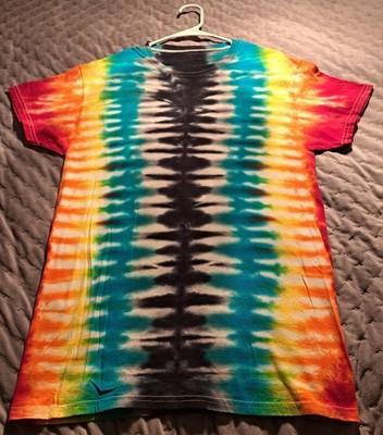 Unique Handmade Medium 100 % Cotton Fruit of the Loom Horizontal Tye Dye Shirts