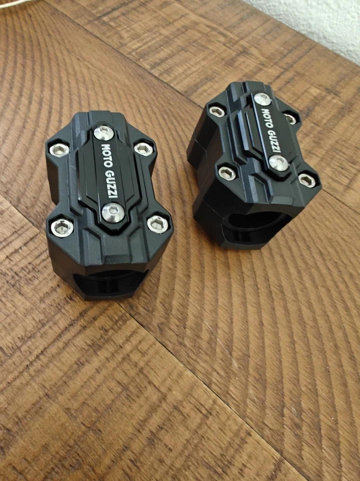 Moto Guzzi Stelvio ADV 22mm Barra de protección del motor Barra de choque Bloque protector de parachoques Foto 4 de 4