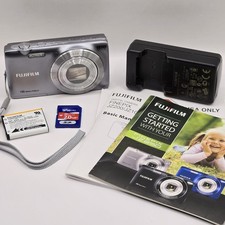 Fujifilm FinePix 16MP Compact Digital Camera Silver Charger Battery 2GB Manual
