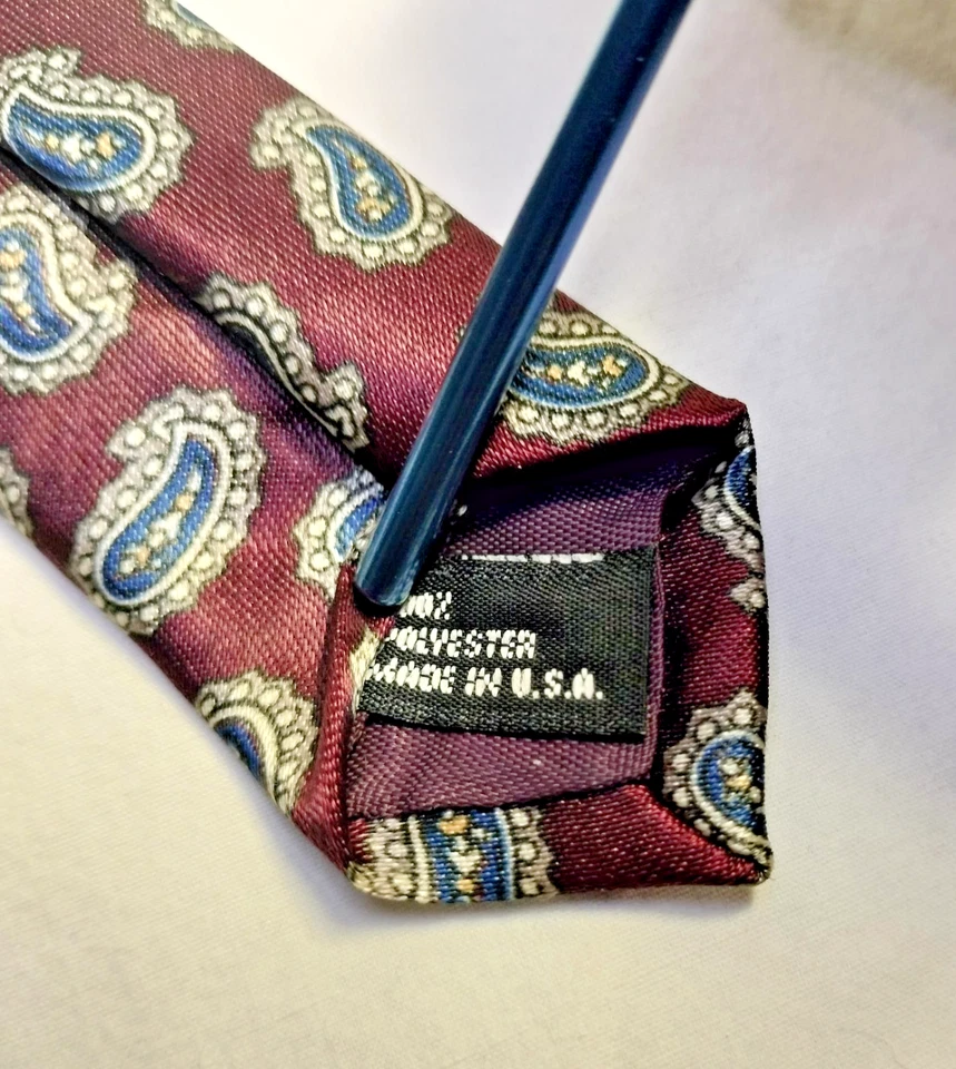 Corbata de hombre David Taylor diseñador borgoña y verde cachemira hecha en EE. UU. 4" de ancho Foto 4 de 4