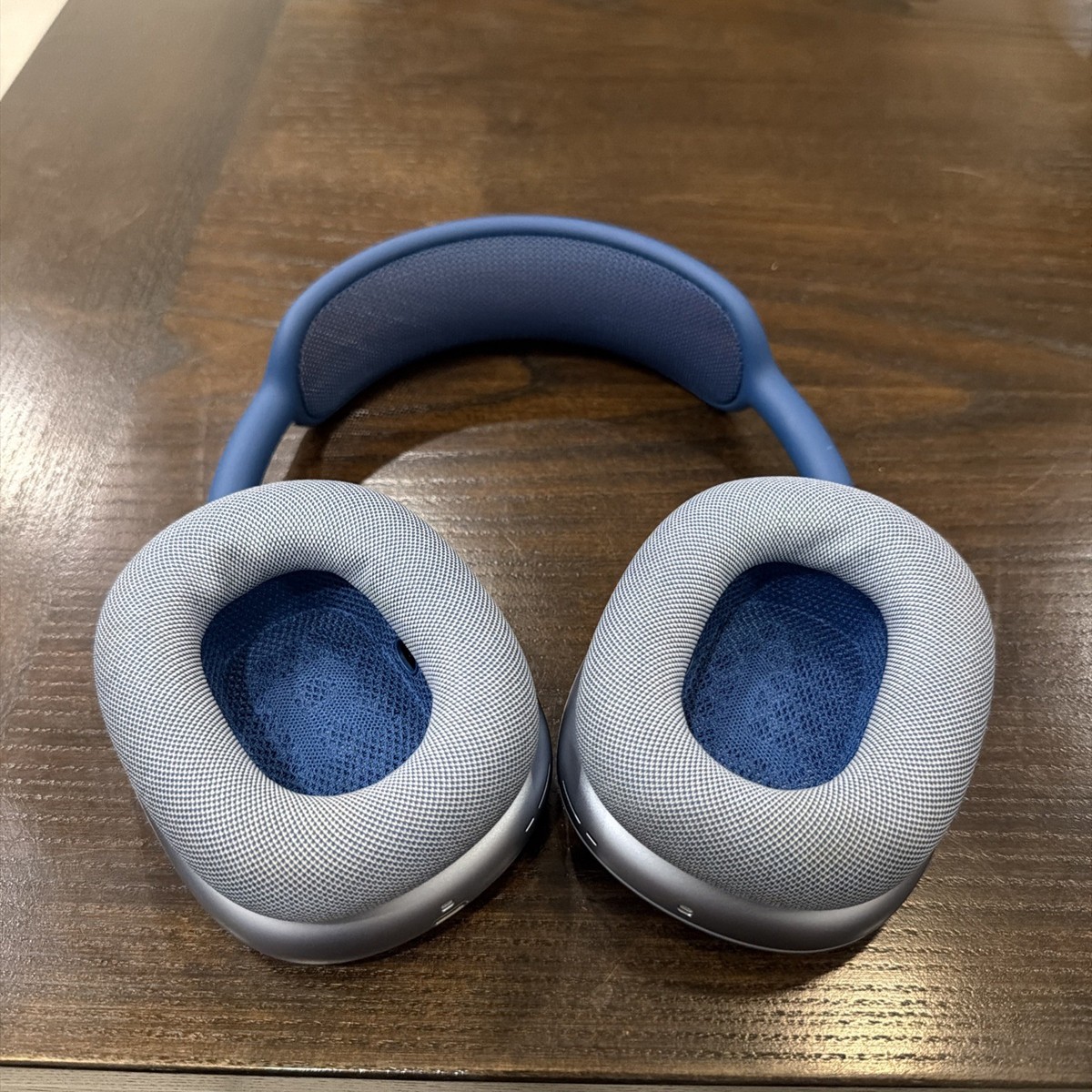 Apple AirPods Max 1st Gen Sky Blue A2096 Bluetooth Over-Ear