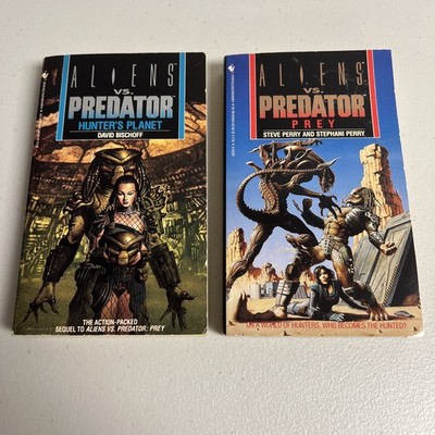 Alien vs Predator Paperback Novel Lot X2 Two 1994 Hunter's Planet & Prey Vintage