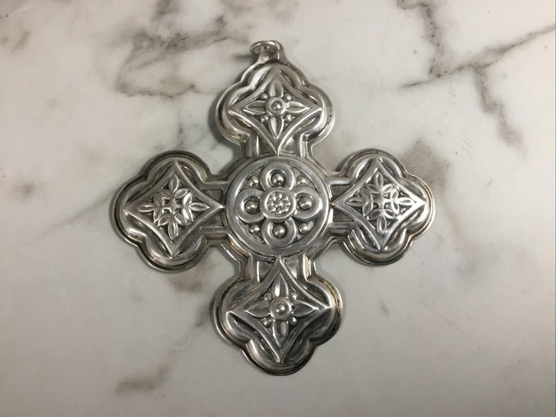 Reed & Barton 1971 Sterling Christmas Cross