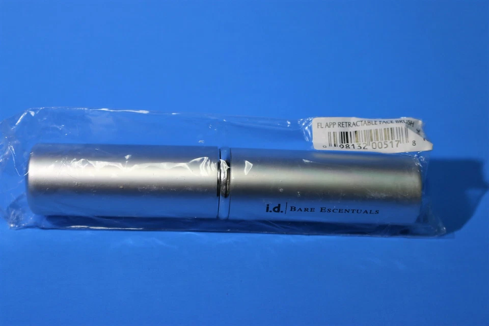 bareminerals FAUX TAN .85 grams with RETRACTABLE FLAWLESS APPLICATION Brush - Image 2 of 3