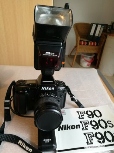 Nikon F 90 Spiegelreflex Kamera mit Objektiv  Anti Batterie Pack DB-5 Blitzgerät - Bild 1 von 18