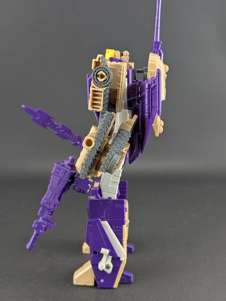 Transformers Titans Return Blitzwing complete Hasbro Generations Voyager Class - Image 2 of 4