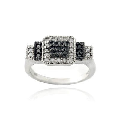 Quadratischer Stufenring 1/3 kt schwarz-weißer Diamant