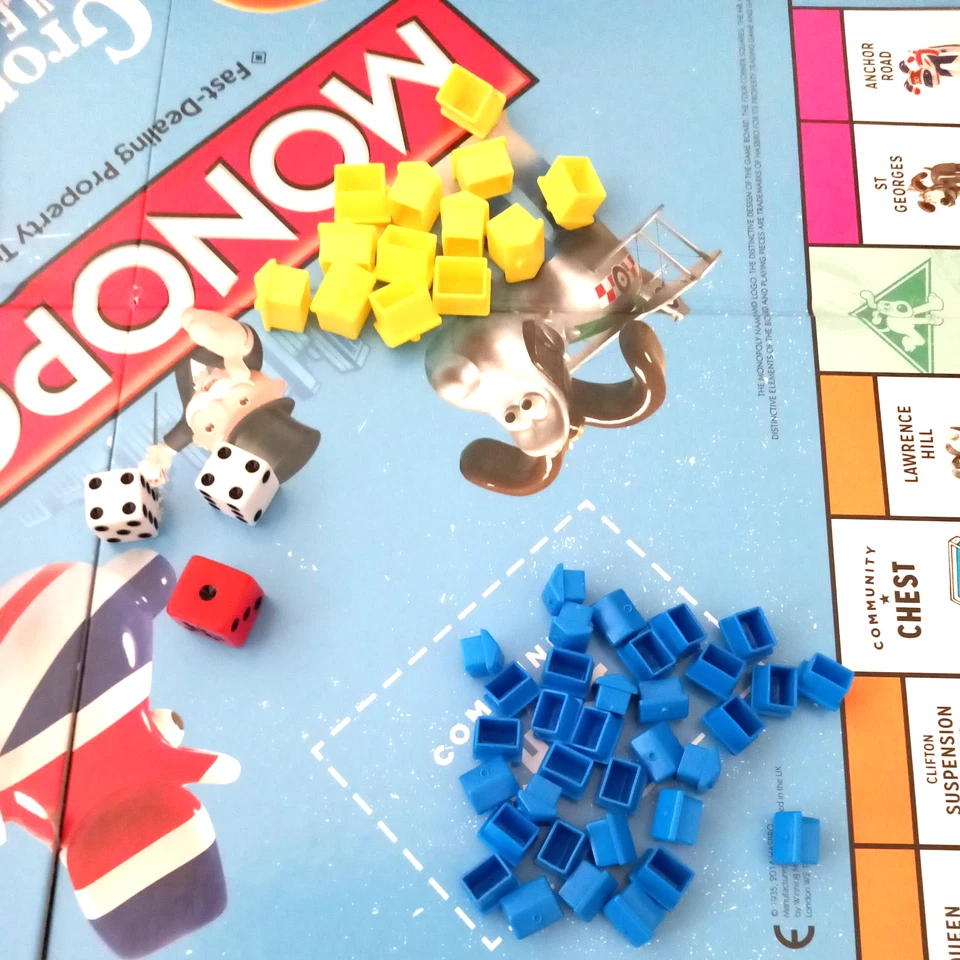 Monopoly Gromit Unleashed Board Game - Complete - Image 2 of 4