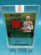 2023-24 Obsidian - Matrix Material Autographs Nikola Vucevic #MM-VUC Green / 20