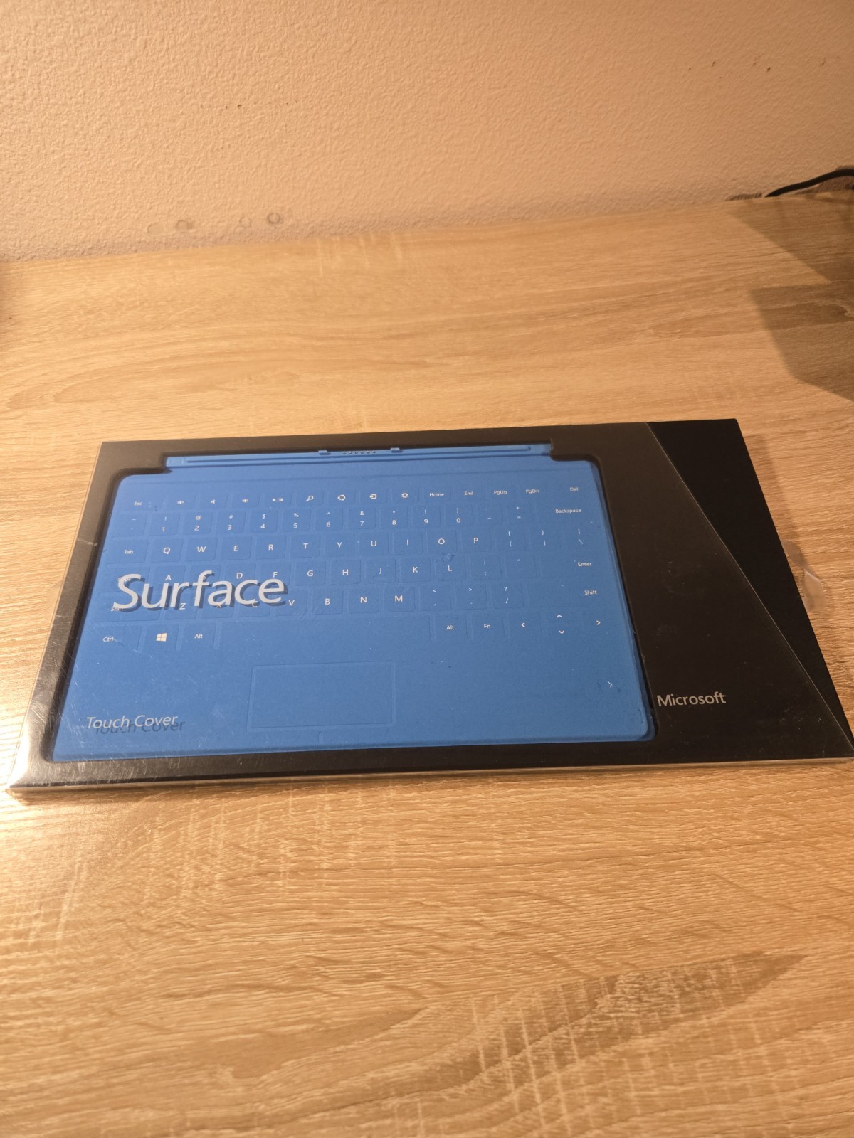 Microsoft Surface 1st Gen Keyboard Blue Model 1515 D5S-00004