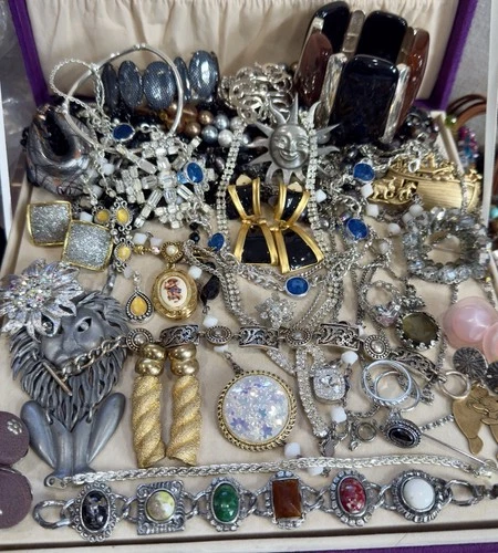 Vintage Estate Costume Jewelry Lot! SARAH COV, AVON and more!