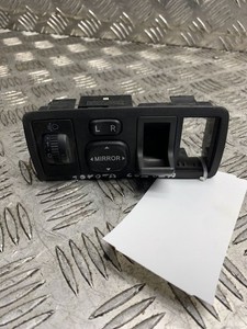 Toyota Corolla Verso E121 2002 Schalter Versteller Außenspiegel 183574 DRA17672