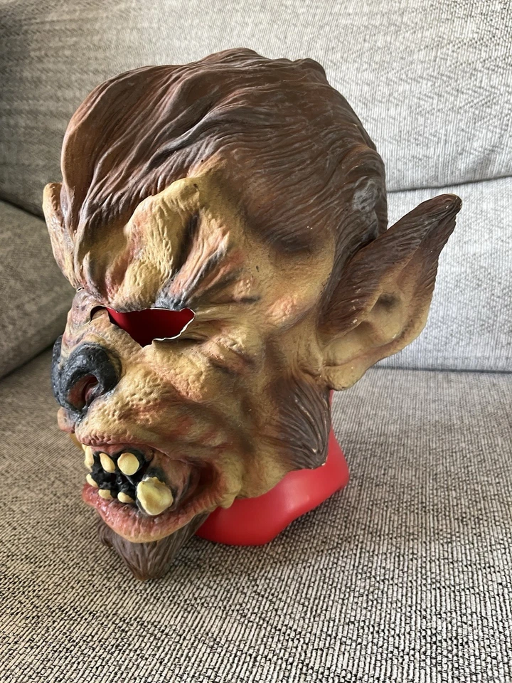 Vintage 2003 The Paper Magic Group Werewolf Halloween Detailed Mask - Image 2 of 4