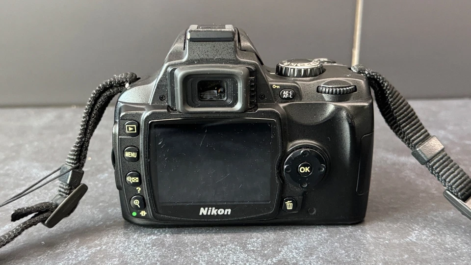 Nikon D40, photo 3 of 5