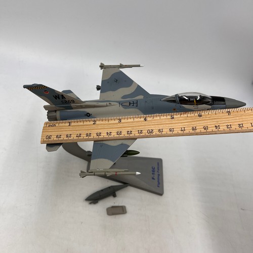 Air Force 1 F-16C Fighting Falcon 8" Model USED With Stand - Picture 4 of 18