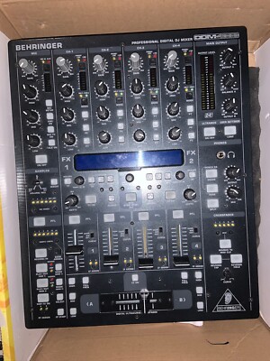 Behringer DDM 4000 professionellen digitalen pro DJ-Mixer, 32-bit 5-channel. 