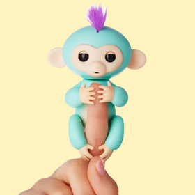 Fingerlings Zoe Interactive Pet Baby Monkey Toy Teal w/ Purple Hair WowWee