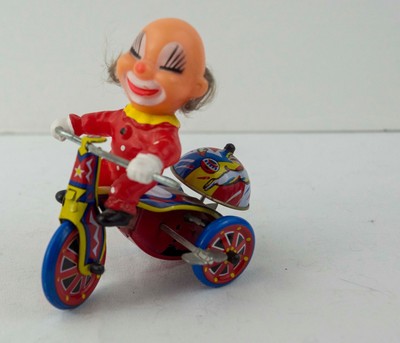 wind up clown