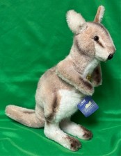 Steiff Original Linda the Kangaroo 0710/35 With Tags Made in Germany 13"