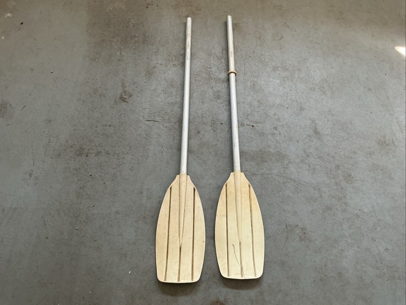 Vintage 48” Pair of lightweight Floating Aluminum Boat Oars Paddles Sevylor